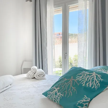 شقة Domusmeralda - Corallo - Con Giardino, Piscina E Vista Mare *