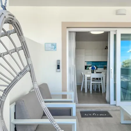 Domusmeralda - Corallo - Con Giardino, Piscina E Vista Mare Διαμέρισμα